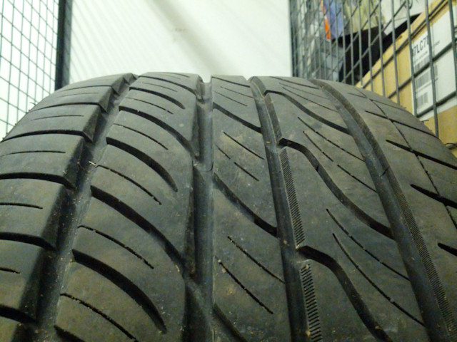 Toyota versado tires
